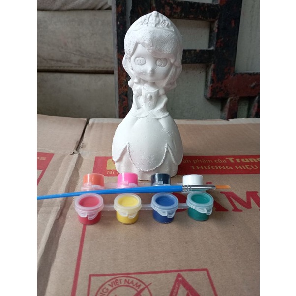 tượng tô màu công chúa sofia kèm 8 màu cọ vẽ