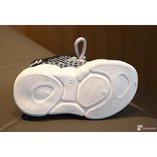 Giày Sneaker Đế Mềm Chống Trượt Cho Bé