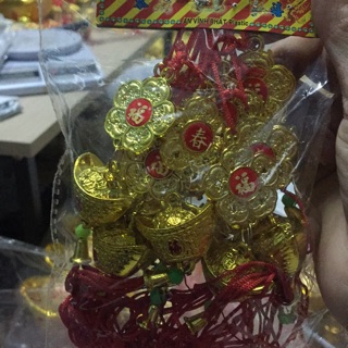 Bịch 10 dây hoa mai+ cục vàng nhí  đồ trang trí tết