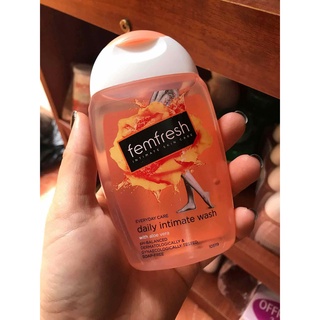 Dung dịch Femfresh cam 150ml