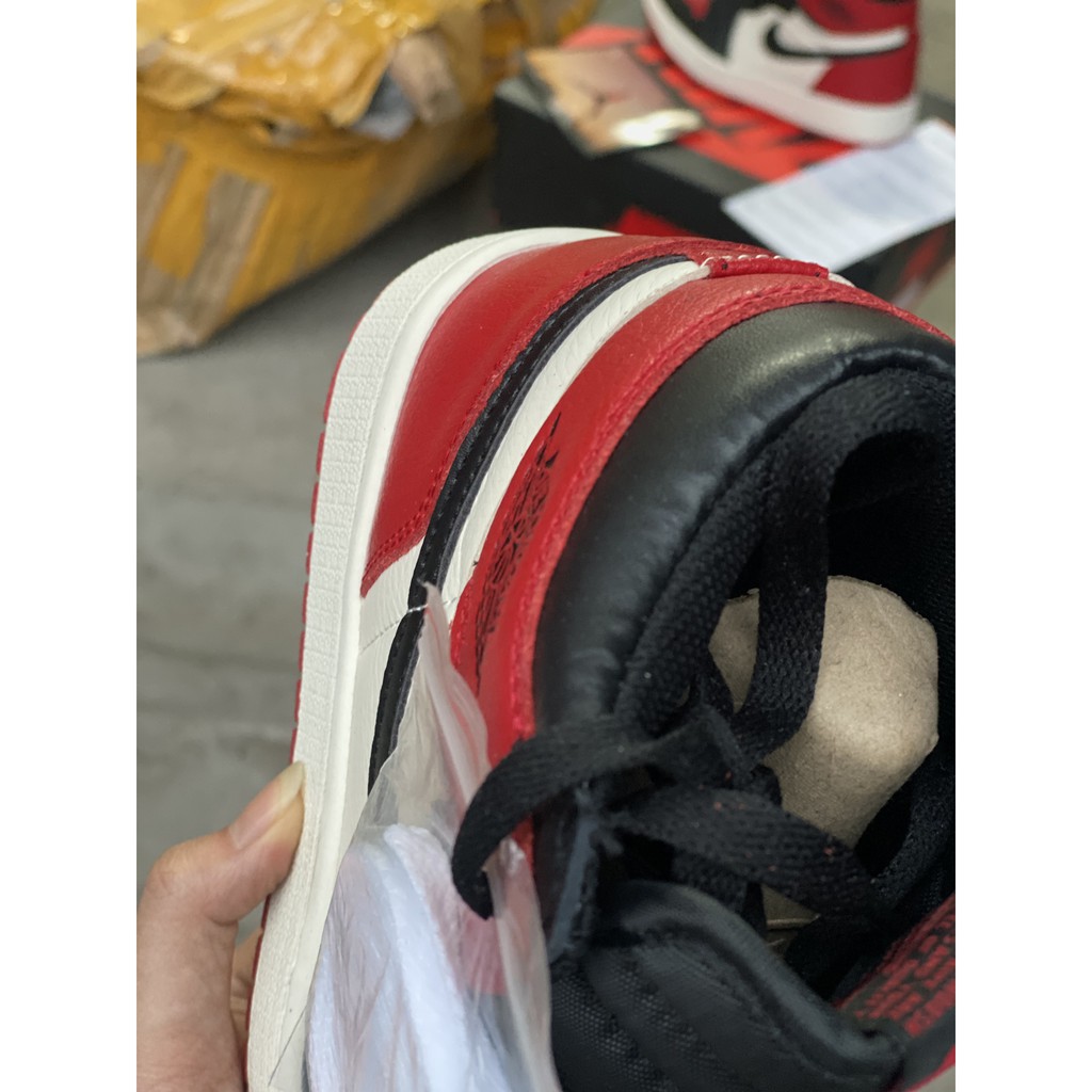 [More&More] Giày thể thao sneaker nam nữ Jordan 1 High Bred Toe Chicago cổ cao màu đỏ đế trắng | BigBuy360 - bigbuy360.vn