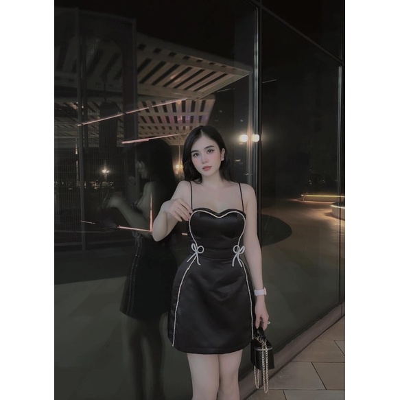 ĐẦM 2 DÂY ĐÍNH ĐÁ NƠ BÊN EO CHẠY VIỀN