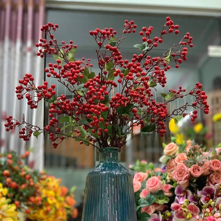 Cành Berry cổ 4 màu hàng loại 1, không dính quả phù hợp cắm bình thuỷ tinh, bình gốm