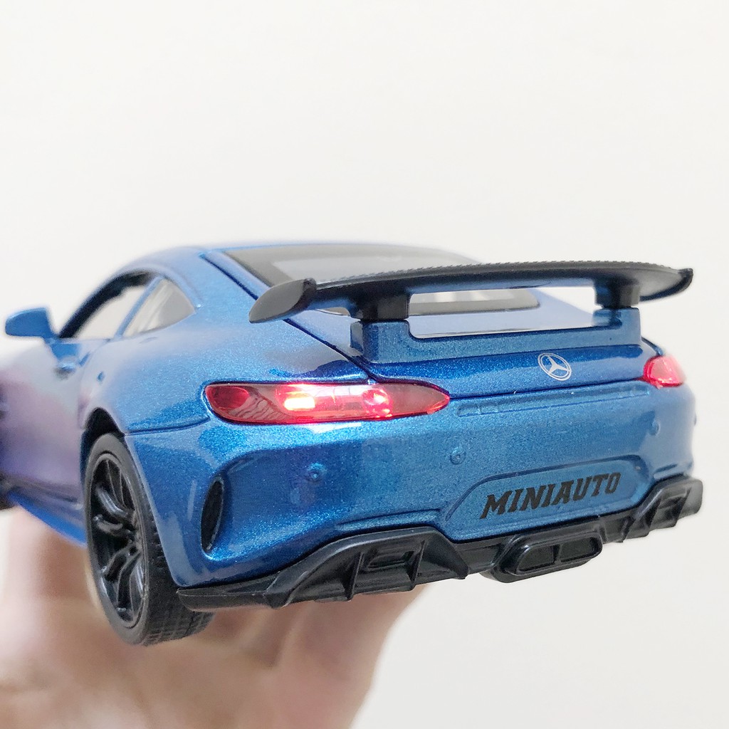 Xe mô hình Mercedes AMG GTR 1:32 hãng Miniauto