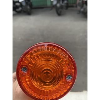 CẶP XI NHAN SAU XE CUB 86 ( HÀNG ĐẸP ) - ĐẾ NHỰA XI BÓNG