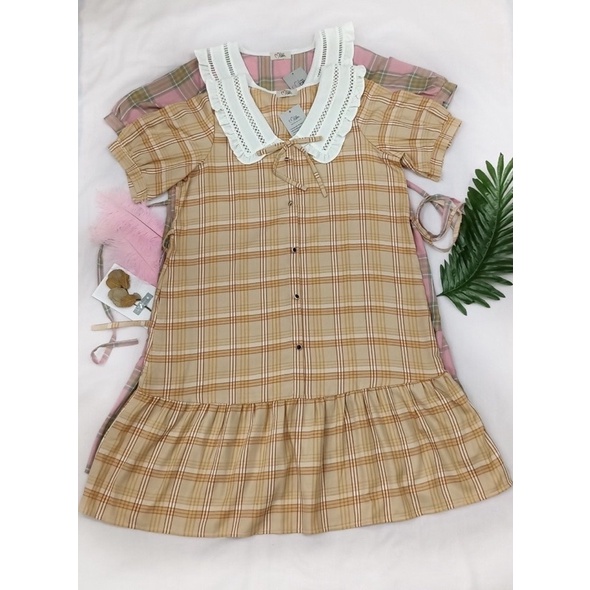 Đầm bầu váy bầu công sở caro dáng suông đuôi cá cổ tròn phối bèo thanh lịch