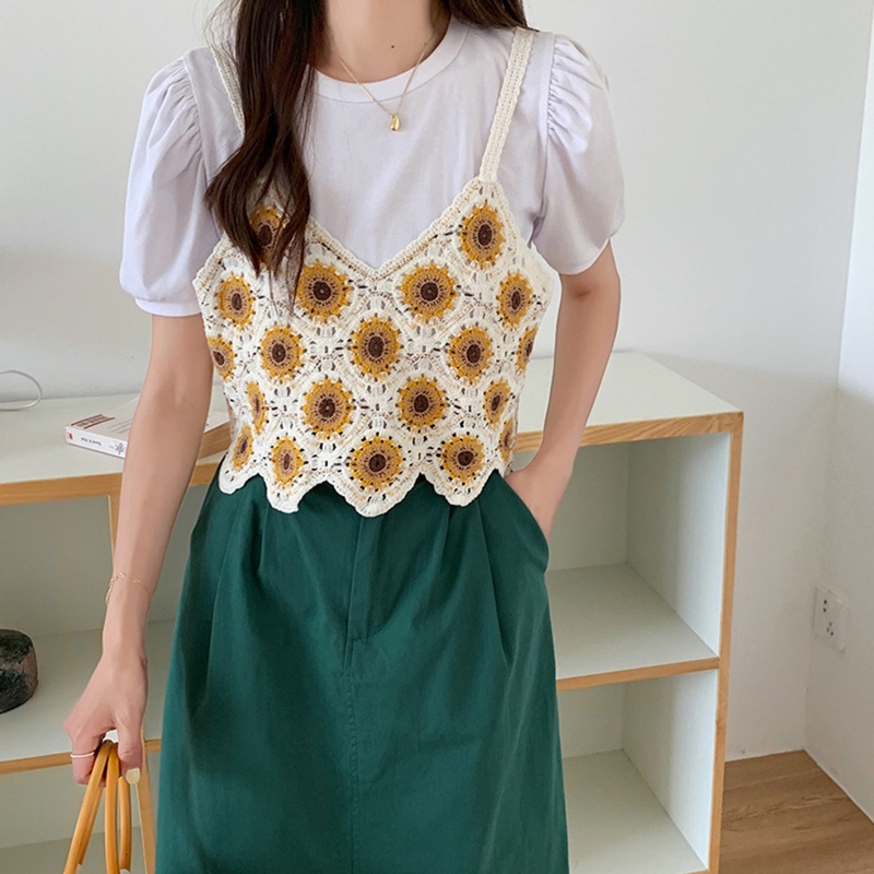 Áo Croptop Dệt Kim Hai Dây Cổ Chữ V Thêu Họa Tiết Hoa Hướng Dương Cho Nữ
