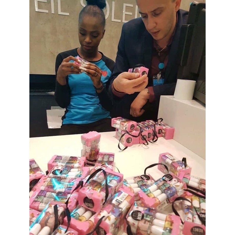 Sơn móng tay an toàn cho bé