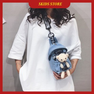 Túi đeo chéo mini nữ kèm gấu bông siêu dễ thương skids store
