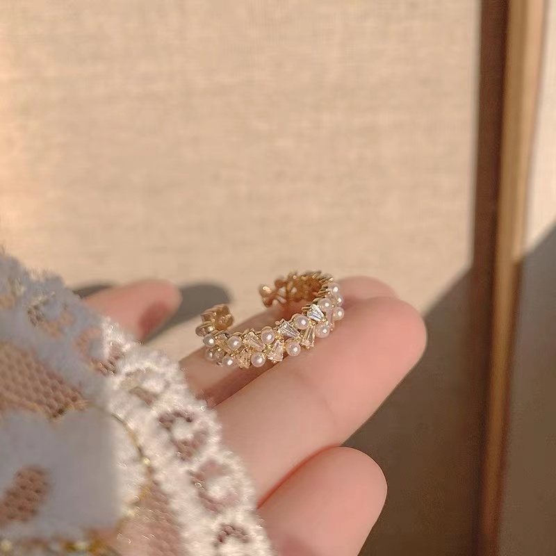 Nhẫn Đính Ngọc Trai Giả Cao Cấp Sang Trọng Dành Cho Nữ