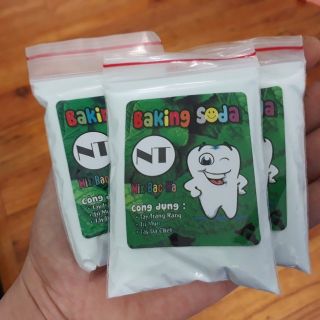 Bột Baking soda làm trắng răng,tẩy da chết