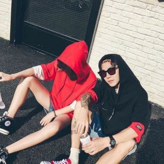 Áo Hoodie tay lửng phối layer