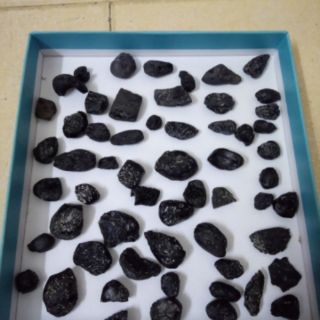 Thiên thạch đen teckt thiên nhiên