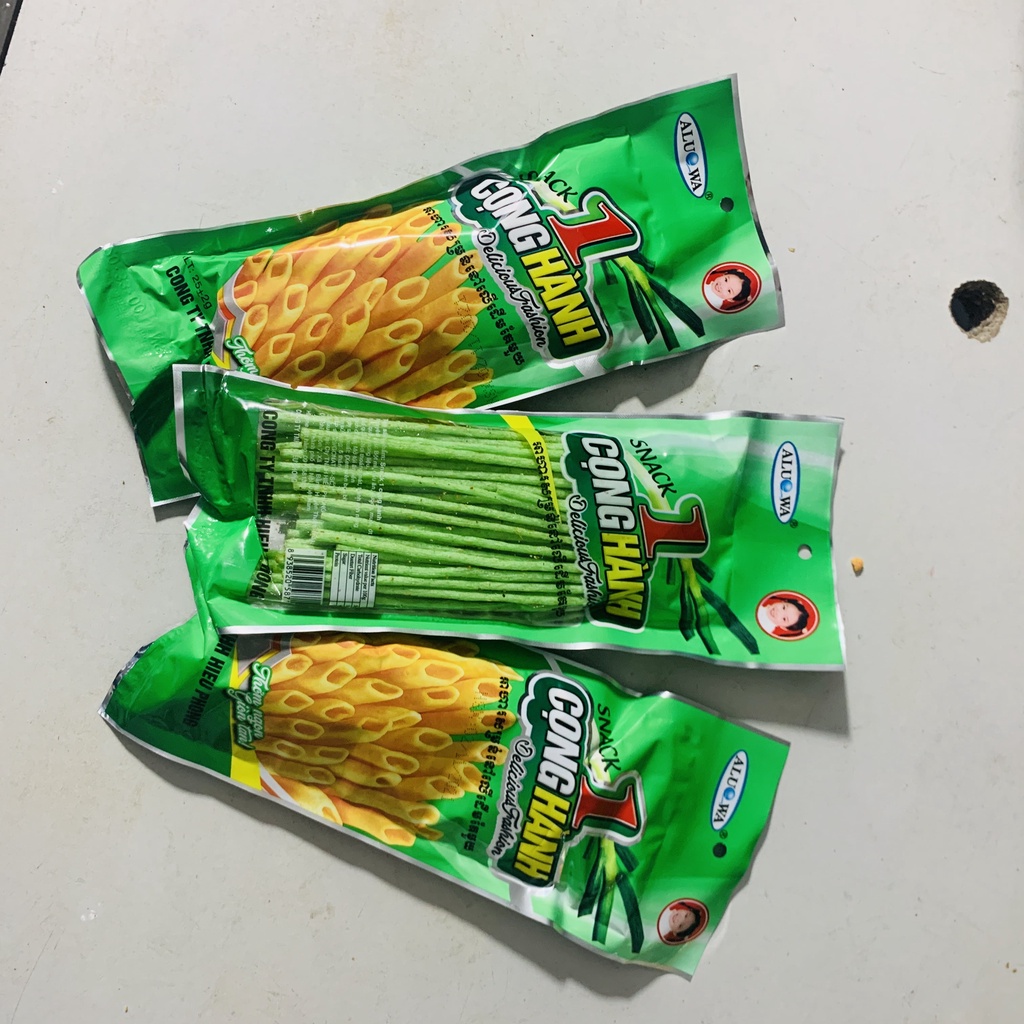 Tăm cay xanh aluowa 10 gói snack ăn vặt cổng trường giá rẻ