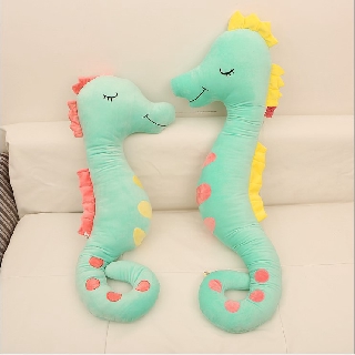 Gối bông ôm cá ngựa kích thước 80cm