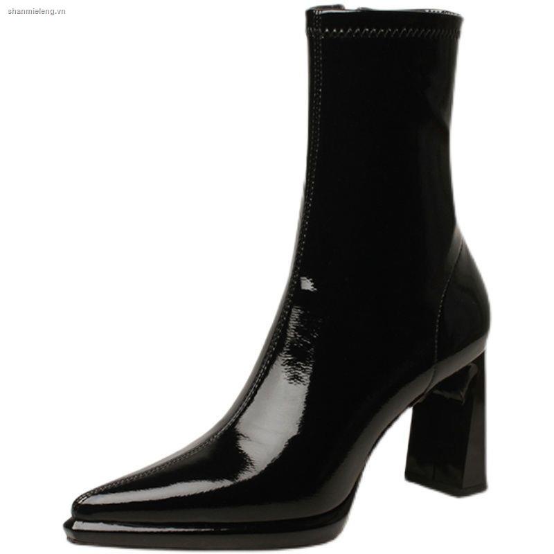 Đôi bốt gót vuông phong cách Hàn Quốc thời trang 2021 dành cho nữ