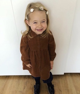 Váy nhung cổ bẻ zara