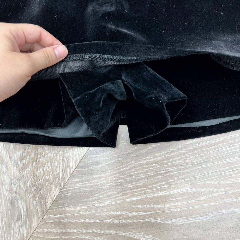 Quần váy nhung thêu chữ X hàng QC