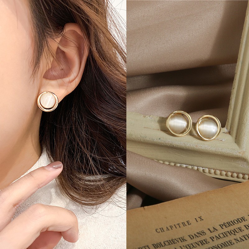 Khuyên tai tròn đính đá opal thời trang Hàn Quốc sang trọng
