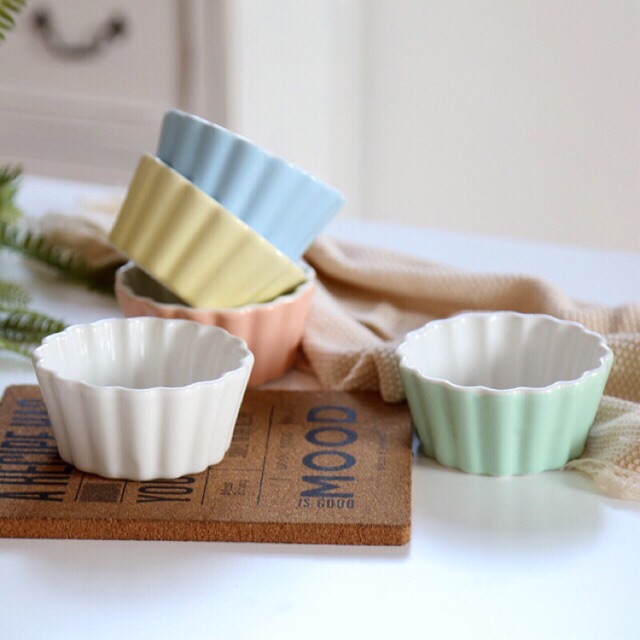 Bát sứ ăn dặm hình khuôn cupcake