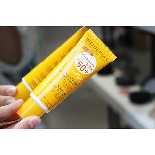 Kem chống nắng Bioderma Photoder Max Aquafluide