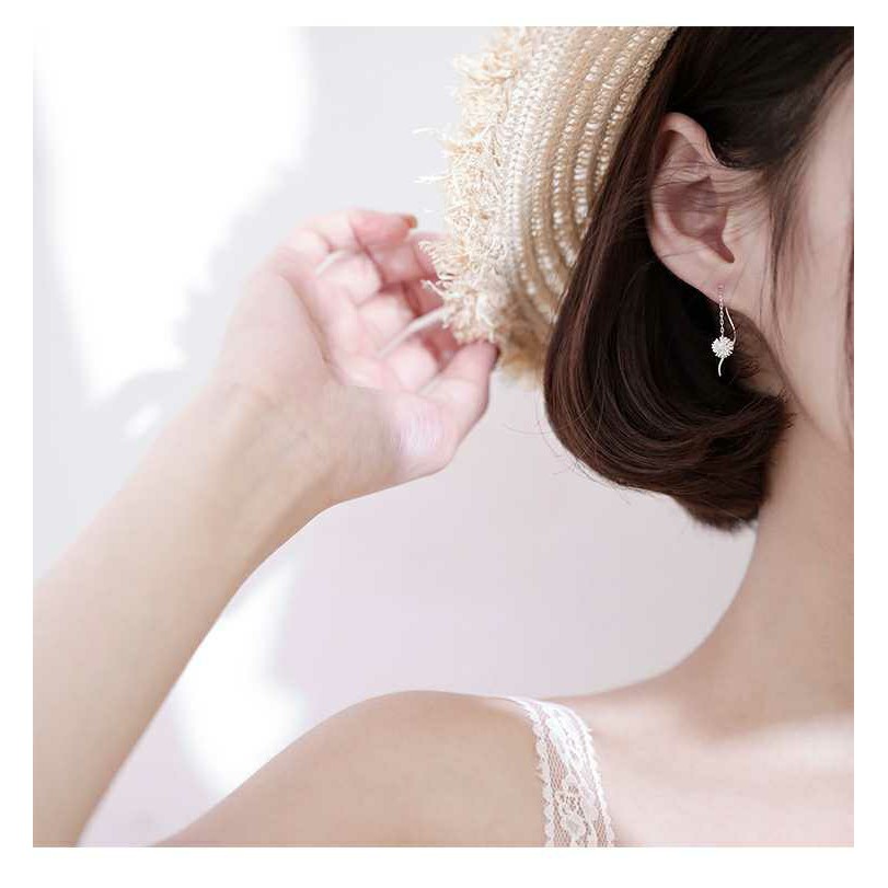 Khuyên tai nữ mạ bạc 925 cao cấp bông tai dáng dài mềm mại hình hoa bồ công anh CINLA KT002