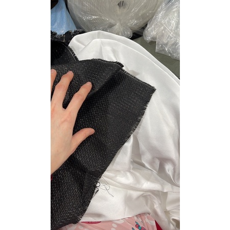Tweed đen kim tuyến đanh đẹp lên phom 170k/2m khổ 1,5
