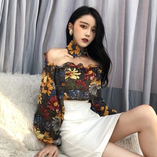 (Sẵn áo) Áo chocker cổ rời trễ vai  hoa lá tay bồng Chân váy trắng  ôm  retro Hongkong chic