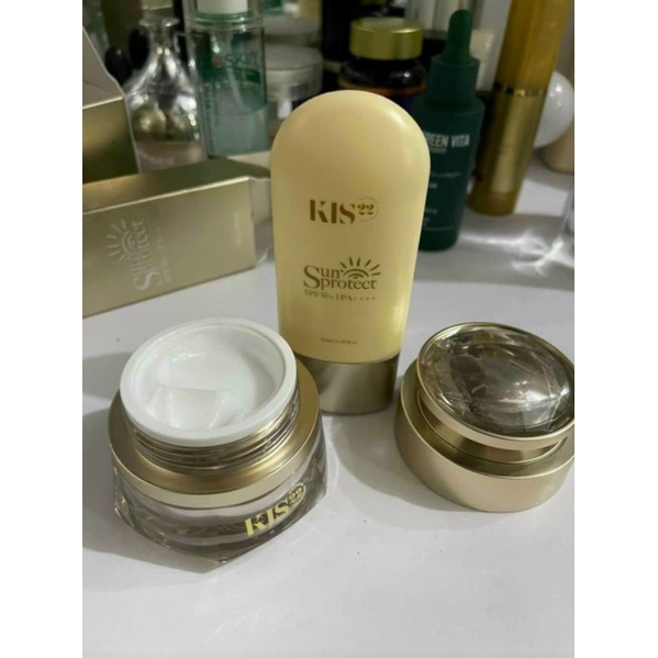 Kem face phục hồi kis22 sau khi tái tạo da  INTENsive Recovery Cream 30ml