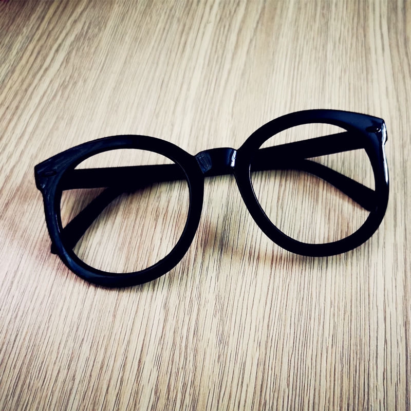 Kính Mắt Gọng Vuông Thời Trang Cho Nữ