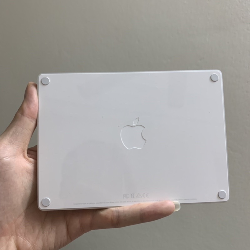 Bàn di chuột Apple Magic Trackpad 2 New 95-99%