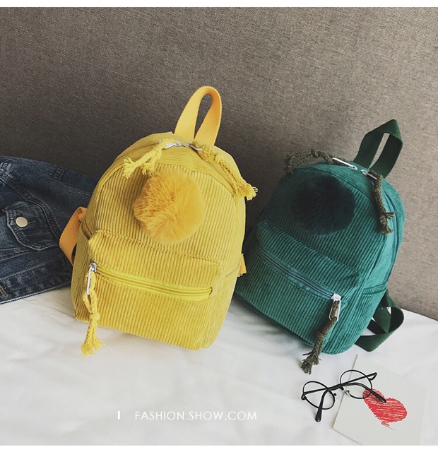 Balo nhung mini đính quả bông xinh xắn