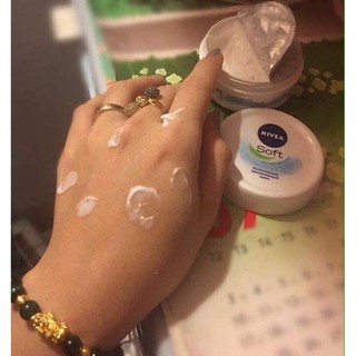 Kem dưỡng ẩm Nivea Soft