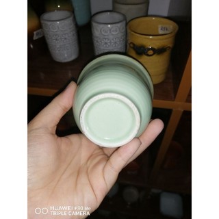 Gốm Nhật Bản  :  Cốc men ngọc trúc