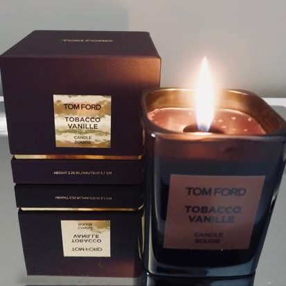Nến thơm cổ điển TF TOM FORD 2020 220g hương thơm bền lâu