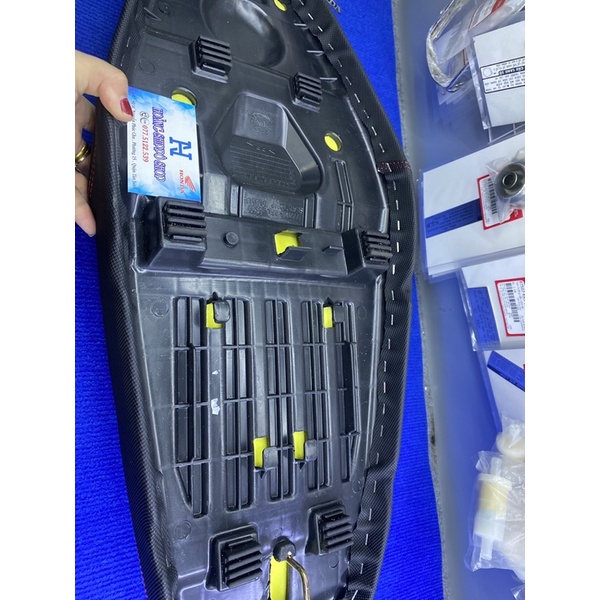 Yên gọt phương nam 2 tầng chỉ đỏ