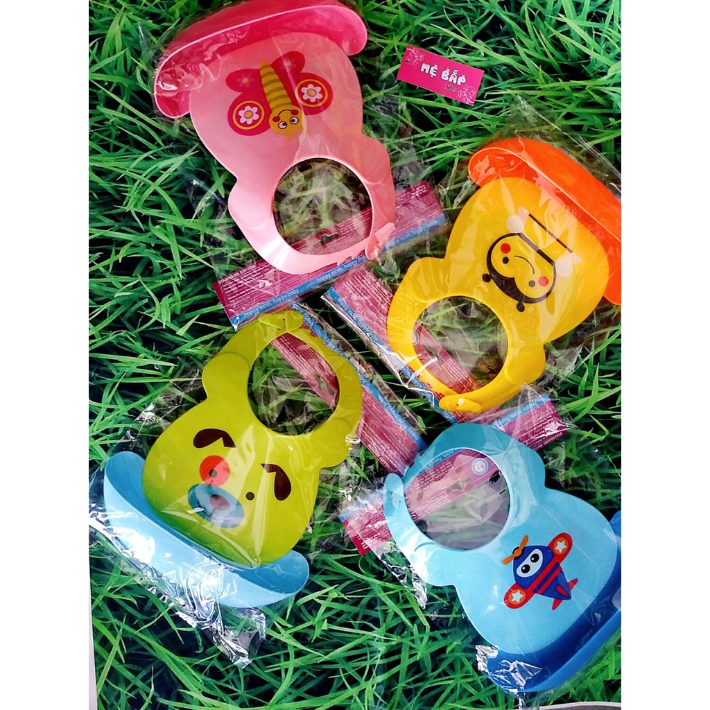 YẾM ĂN DẶM CHO BÉ KÈM MÁNG NHỰA UPASS CÓ THỂ TĂNG ĐƯA