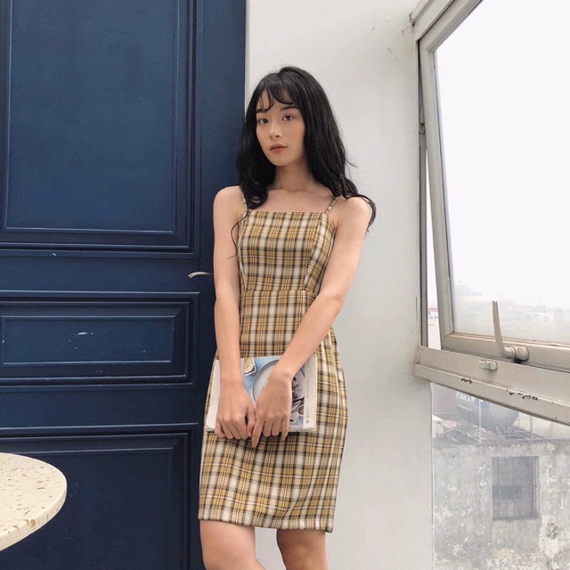 Váy caro xinh xẻo