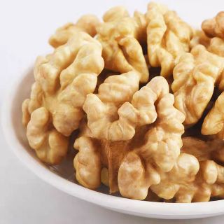 500gr nhân quả óc chó vàng ( khách đặt mới bóc )