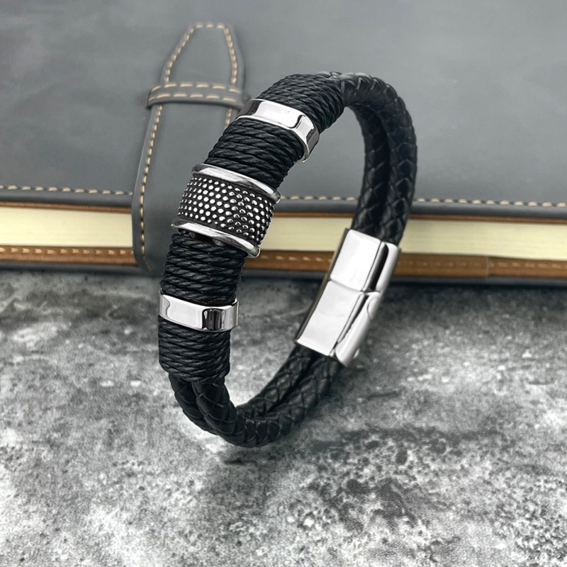 Vòng Tay Nam Lắc Tay Unisex Thời Trang Đeo Tay Nam Nữ Basic Astaaccessories Màu Đen - Vòng Tay Da RETRO