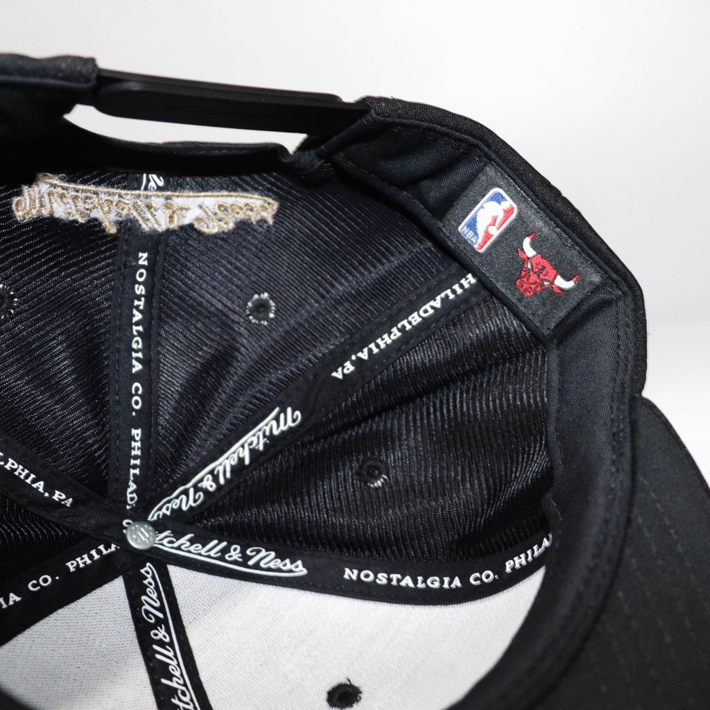 Nón NHS Snapback Bulls Chữ B Gold Huyền Thoại 2022 BULL006