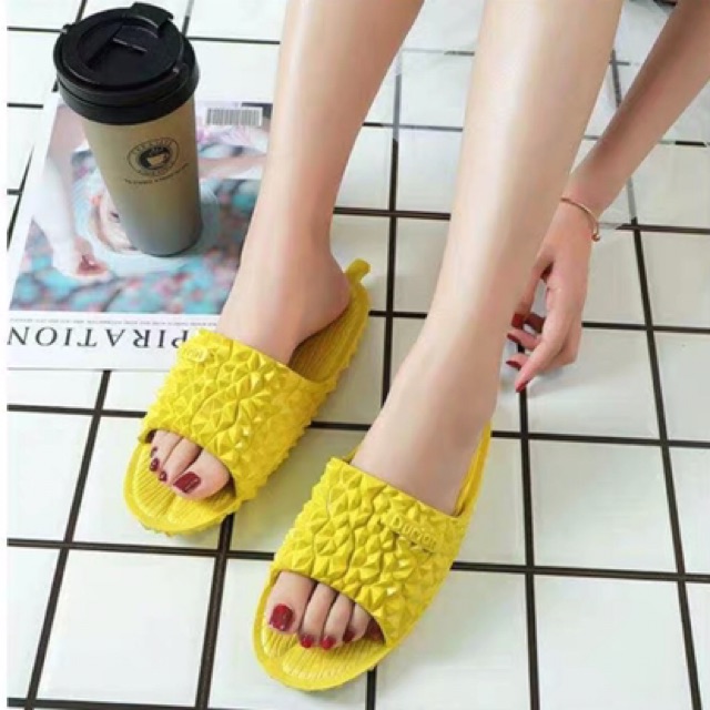 Dép Sầu Riêng Thiết Kế Lạ Mắt Đi Ngoài Trời, Trong Phòng Tiện Lợi Không Trơn Trượt