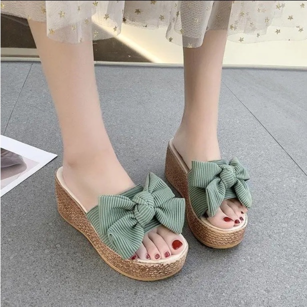 Dép Sandal Cao Gót Đế Xuồng Phong Cách Thời Trang Mới 2022 Dành Cho Nữ