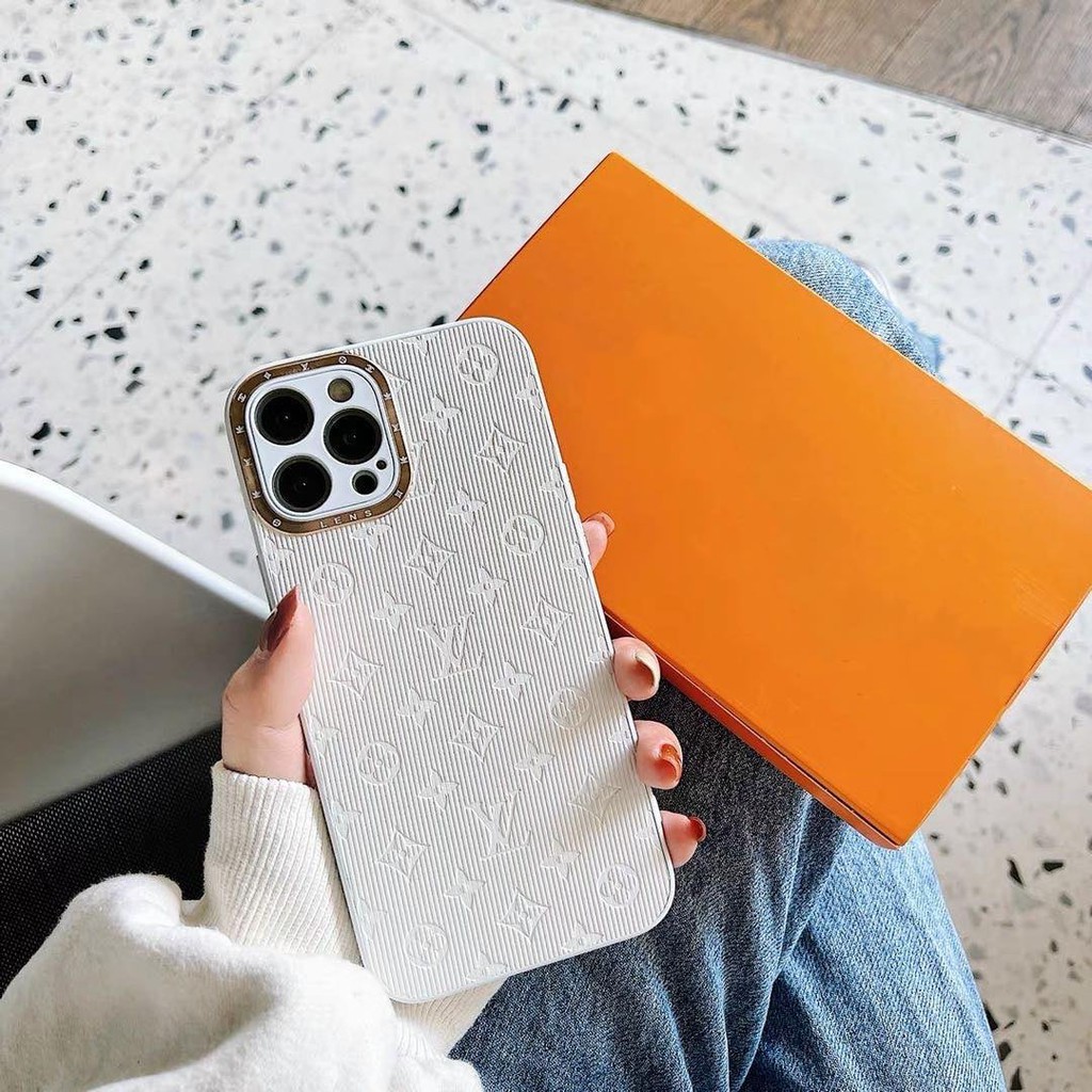 Ốp lưng iPhone LV mạ cao cấp