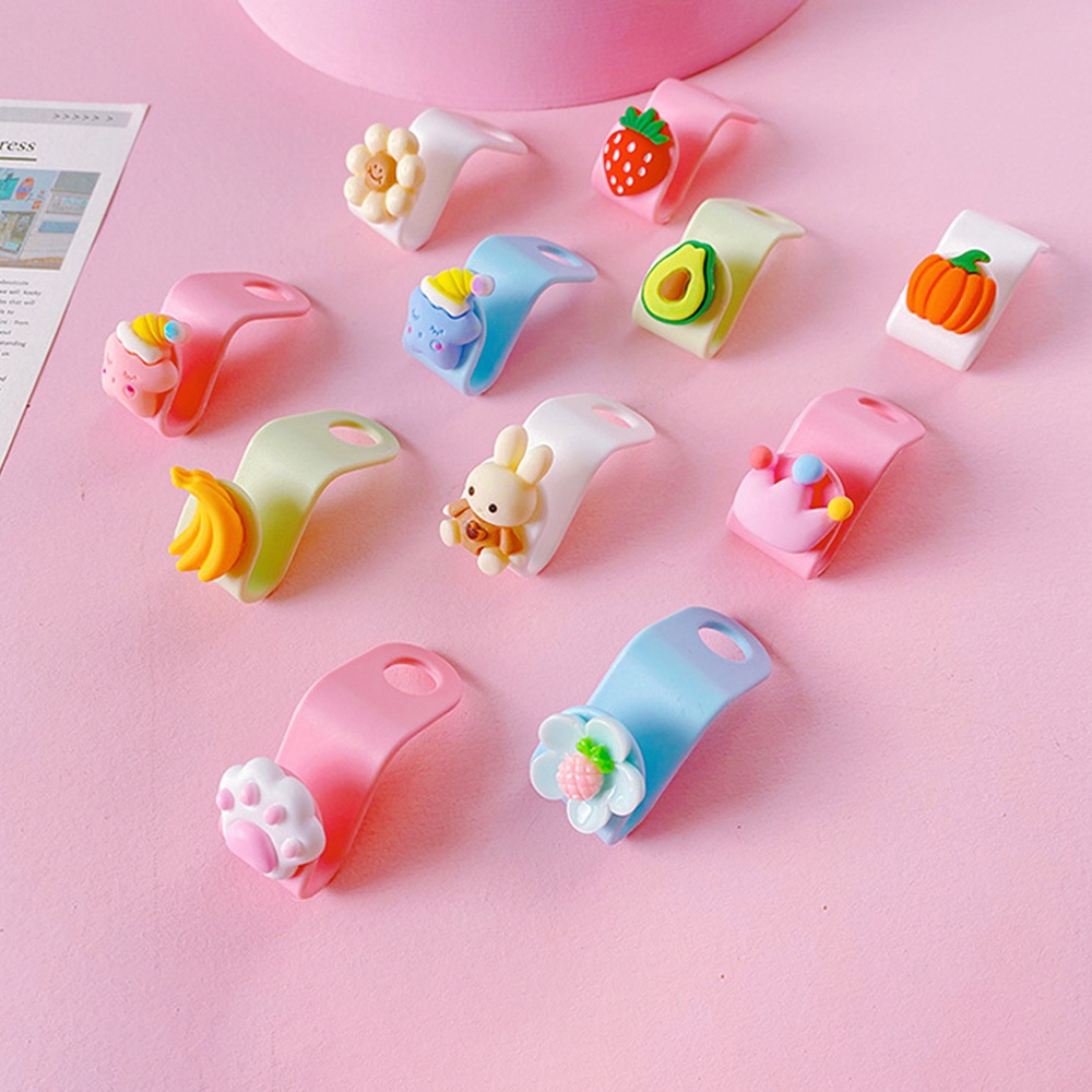 Móc Treo Quần Áo Mini Họa Tiết Hoạt Hình Dễ Thương
