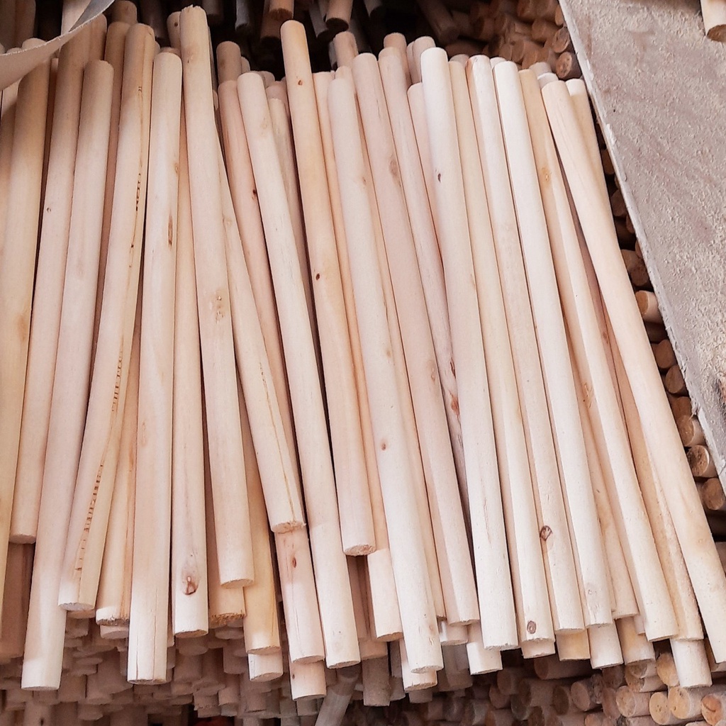 Thanh gỗ tròn dài 0.3m
