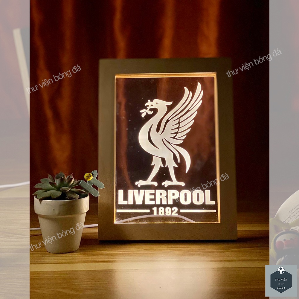 Đèn Liverpool, Tranh Logo Trên Áo Liverpool Trang Trí Bàn Làm Việc, Làm Quà - Áo Liverpool