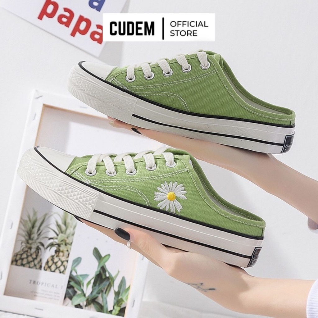 Giày sục đạp gót nữ hoa cúc S12