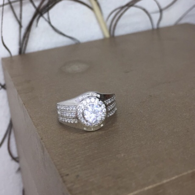 Nhẫn nam đá trắng viên chủ 4li đai đá nhỏ bạc thật mạ vàng trắng