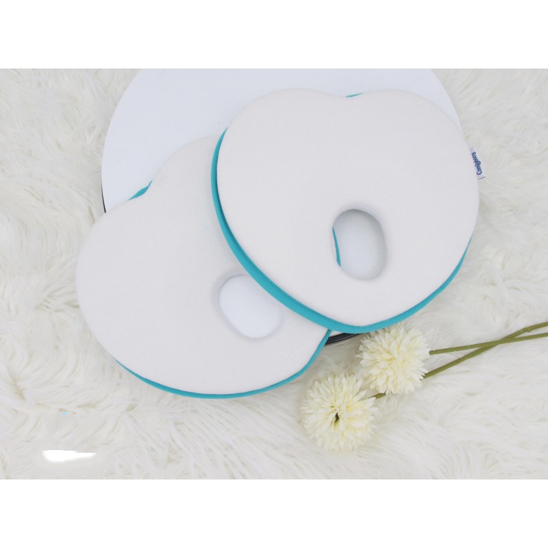 Gối chống lõm đầu cho bé hình trái tim dùng cho trẻ từ sơ sinh Comfybaby